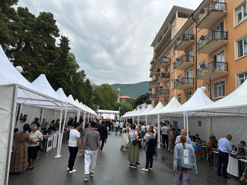 Çadırların İcarəsi və Qurulması